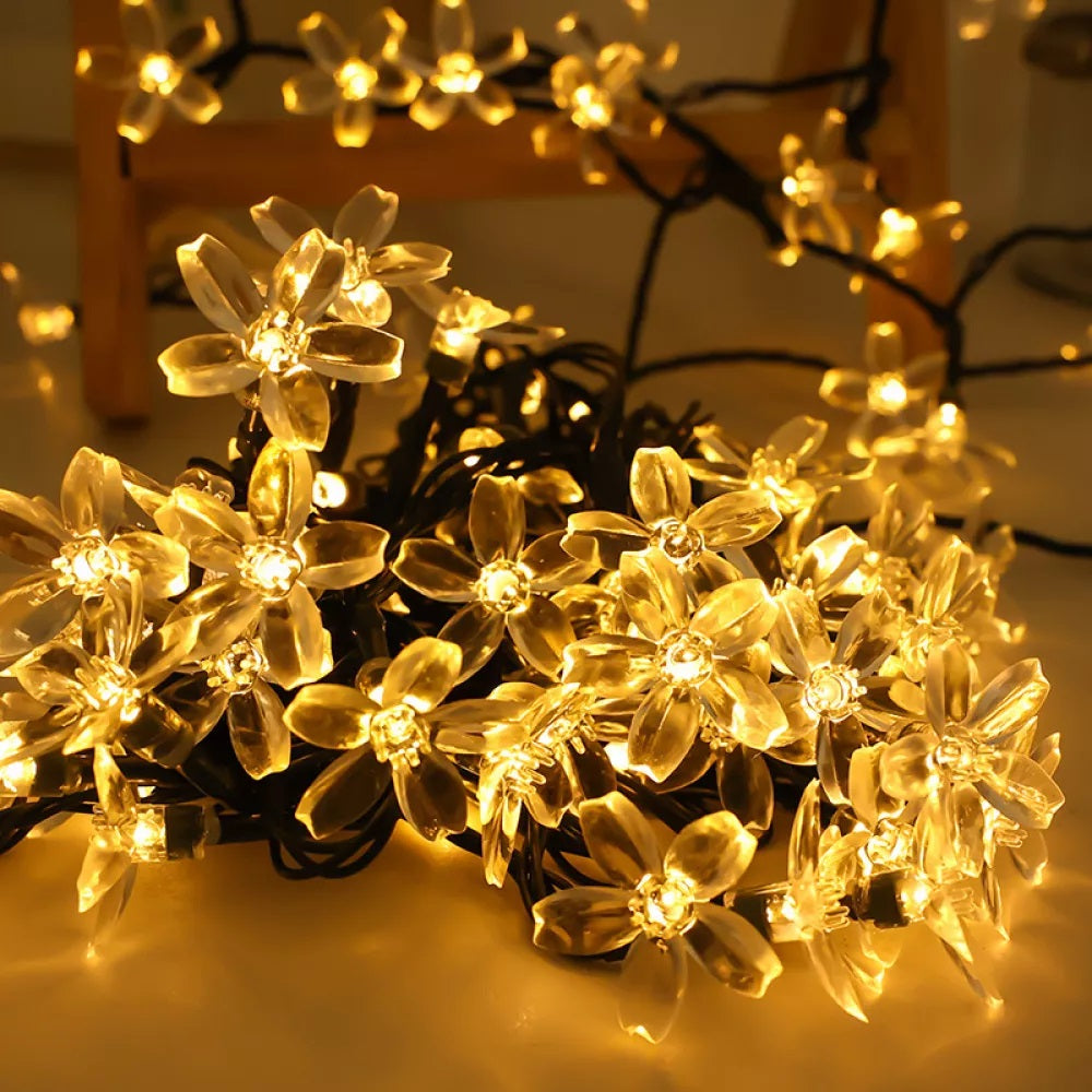 Instalatie solara decorativa, Flori de Cires, Exterior, Incarcare solara, 5m, 20 LED-uri, Alb Cald